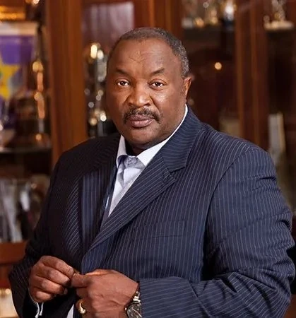 Dr Jomo Sono